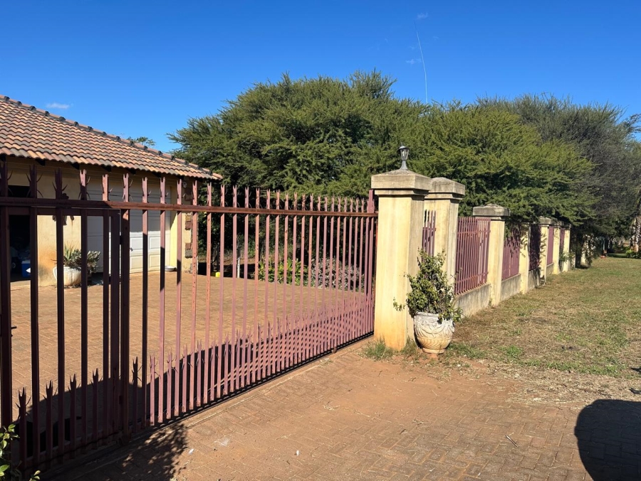 3 Bedroom Property for Sale in Zeerust North West